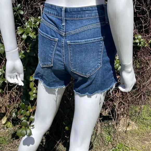 Old Navy High Rise Secret Slim Pockets Distressed Denim Shorts - Picture 4 of 8